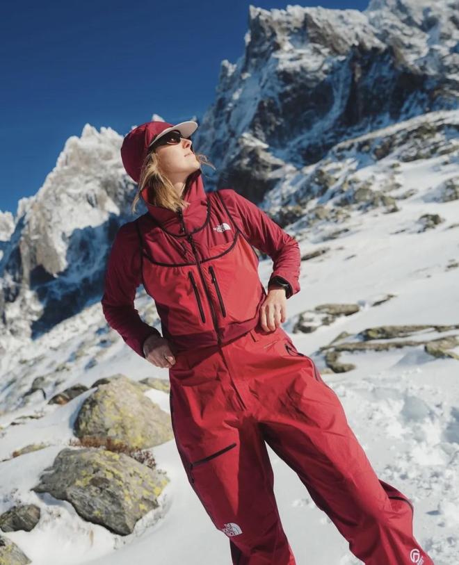 门徒平台：“退一步”是骗局：她们涌入山中，把世界越走越大